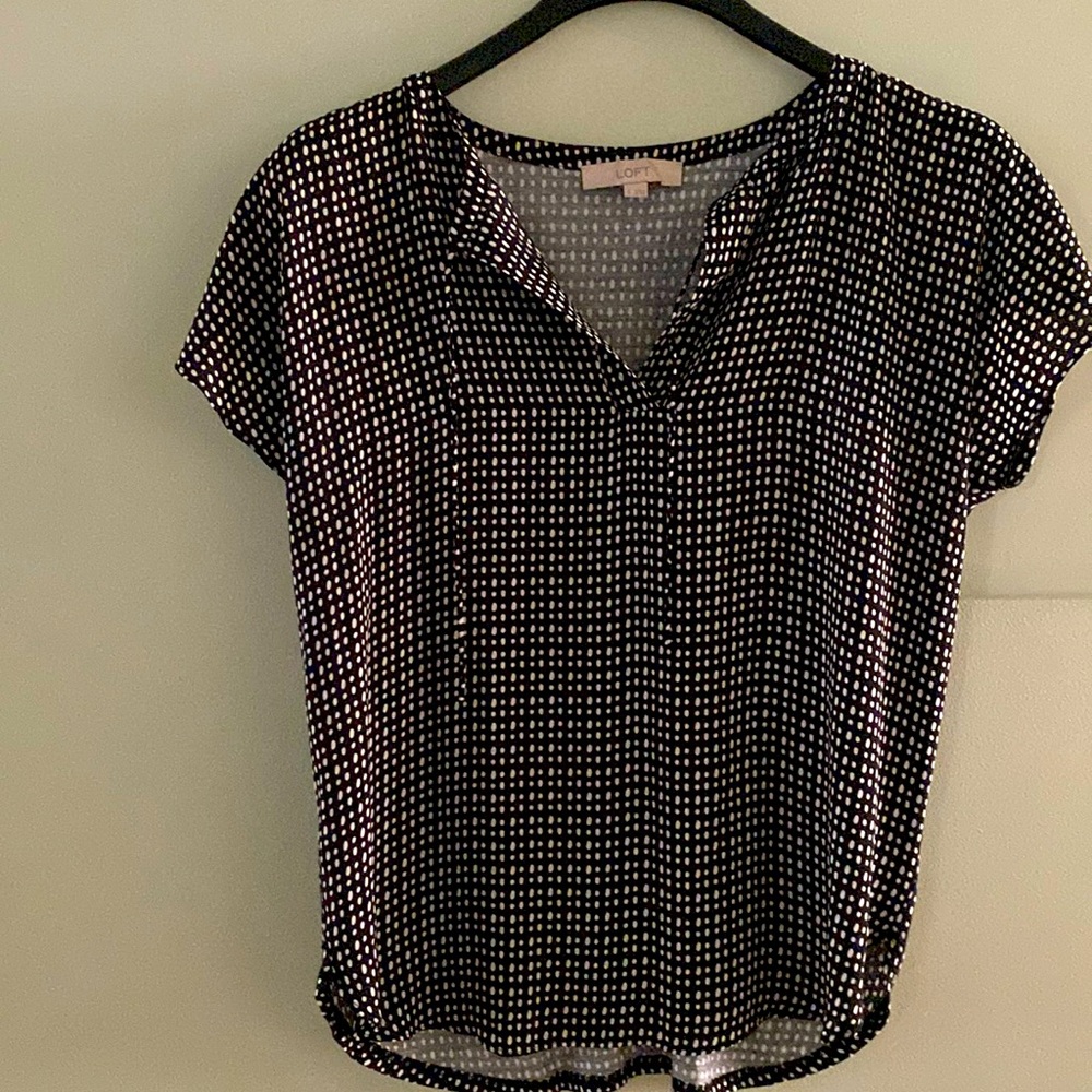 Loft- Size- S- Airy-geometric design Blouse